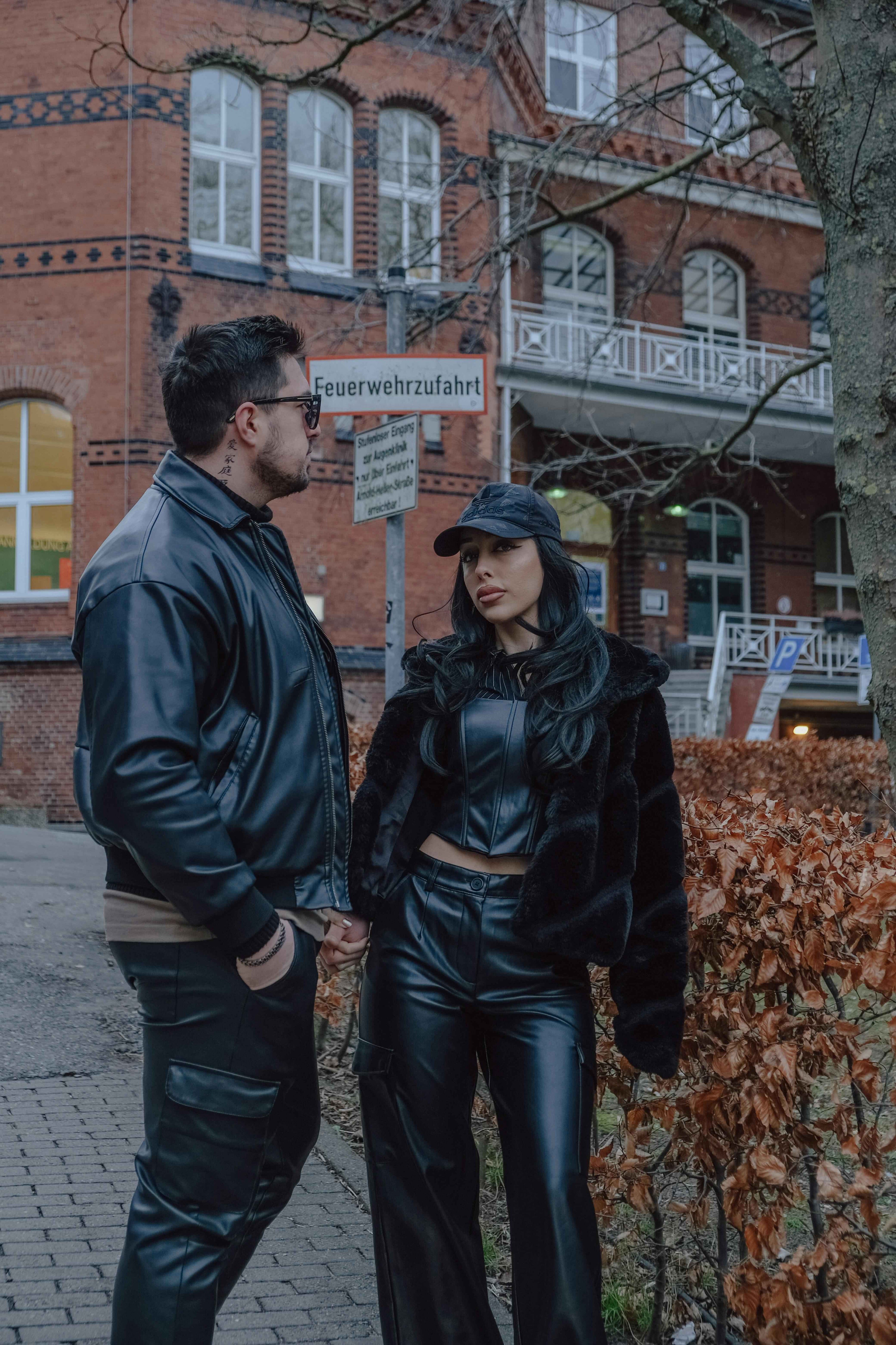 How to Identify High-Quality Leather Products - Dawars Leather