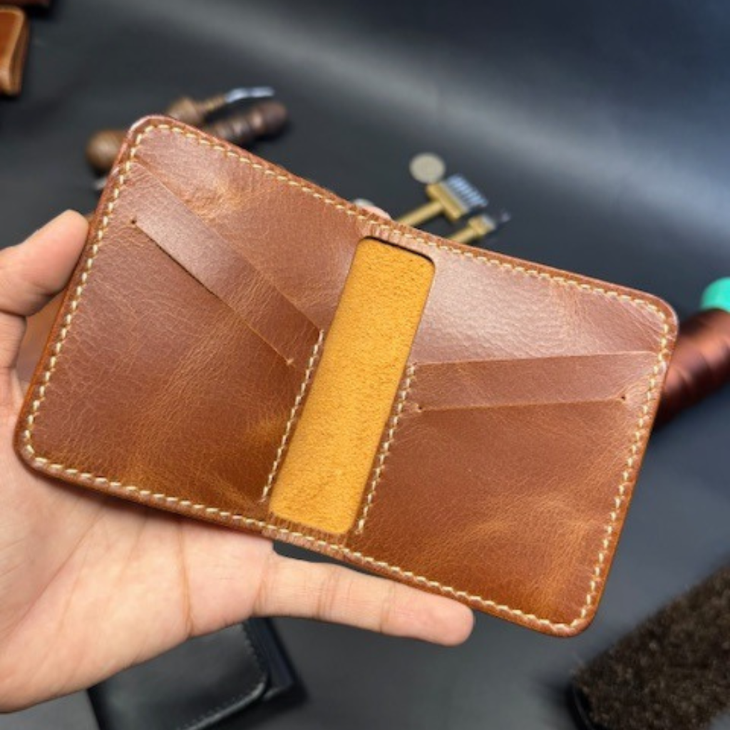 Vintage Bi-Fold Leather Slim Card Holder with invisible cash compartment