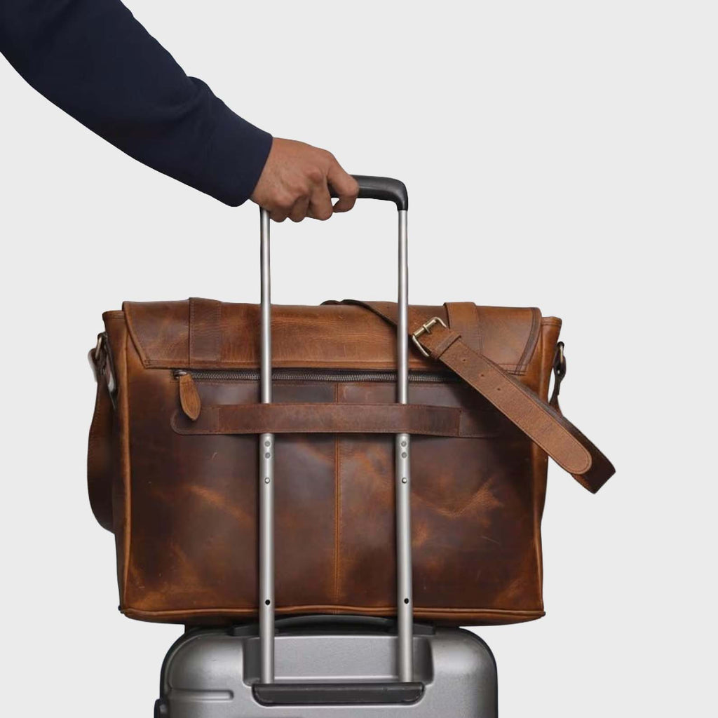 Metro Line Leather Shoulder Bag