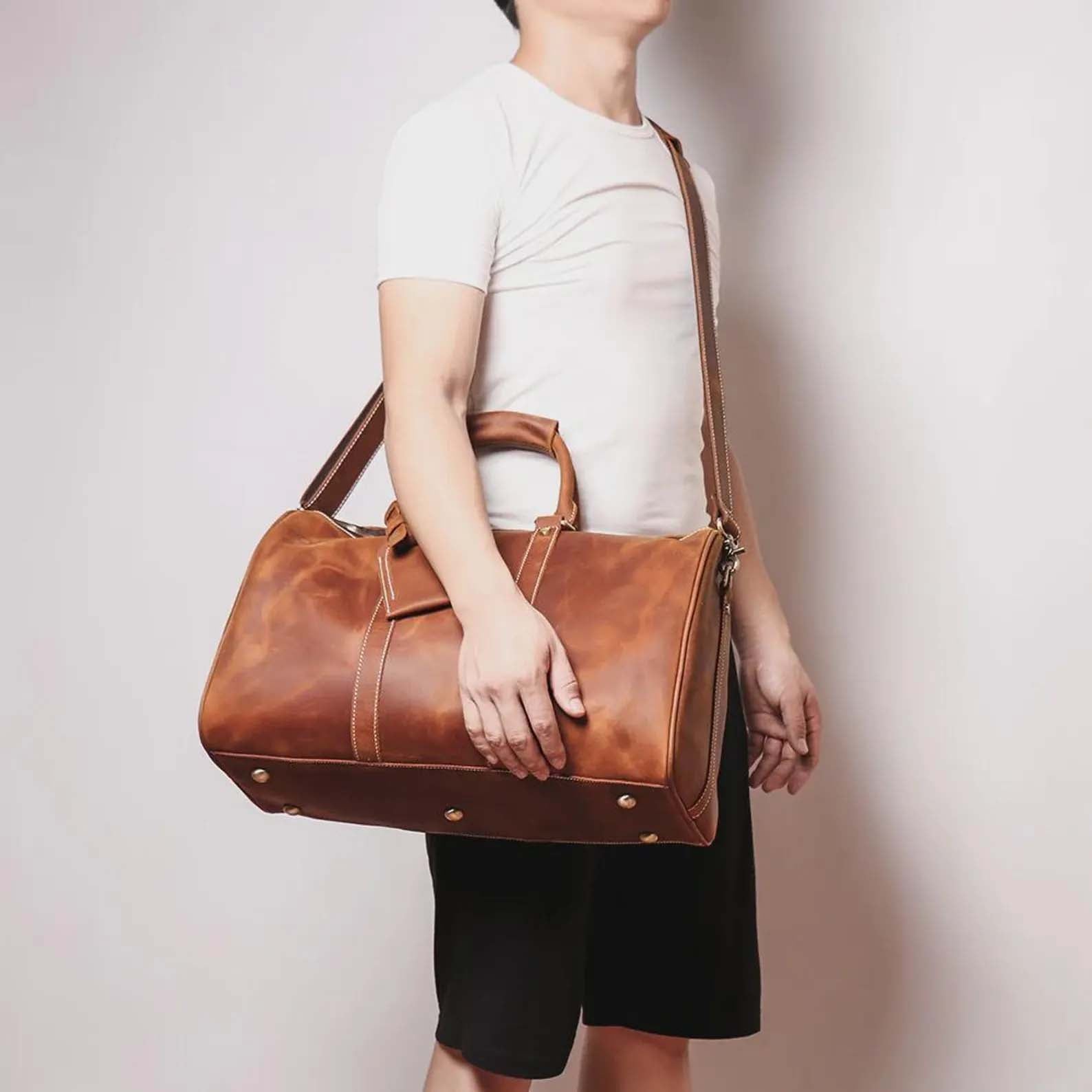 Men's Vintage Crazy Horse Leather Duffle Bag