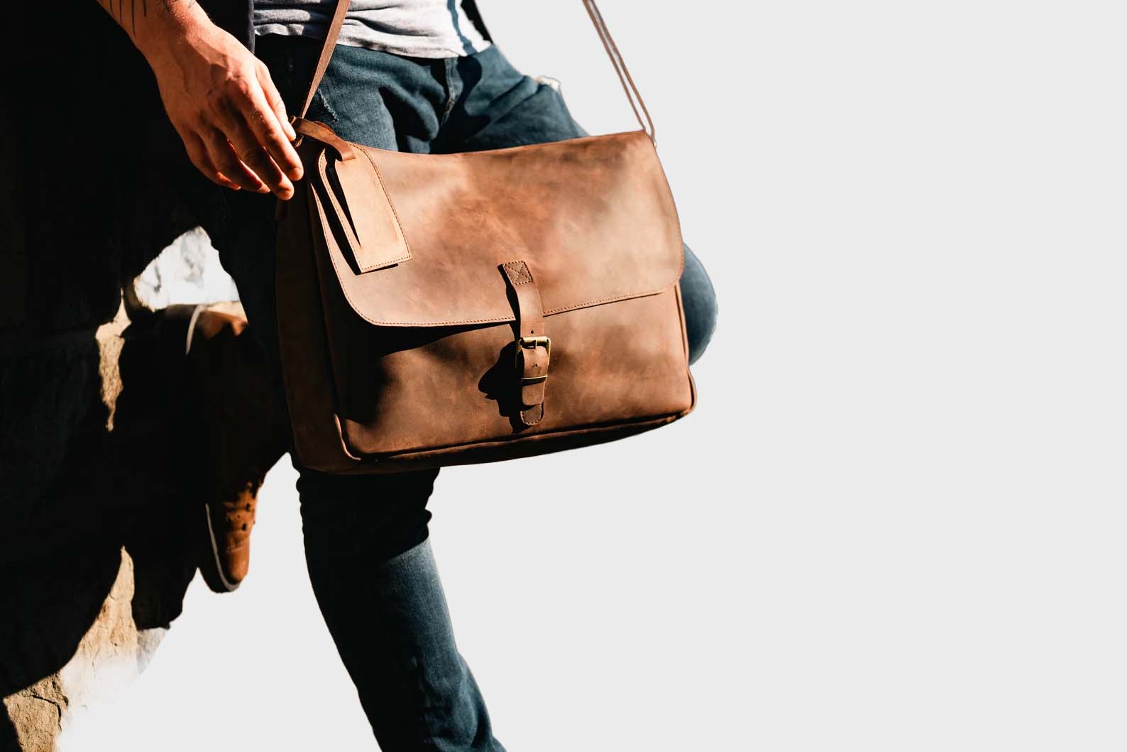 Vintage Explorer Leather Messenger Bag